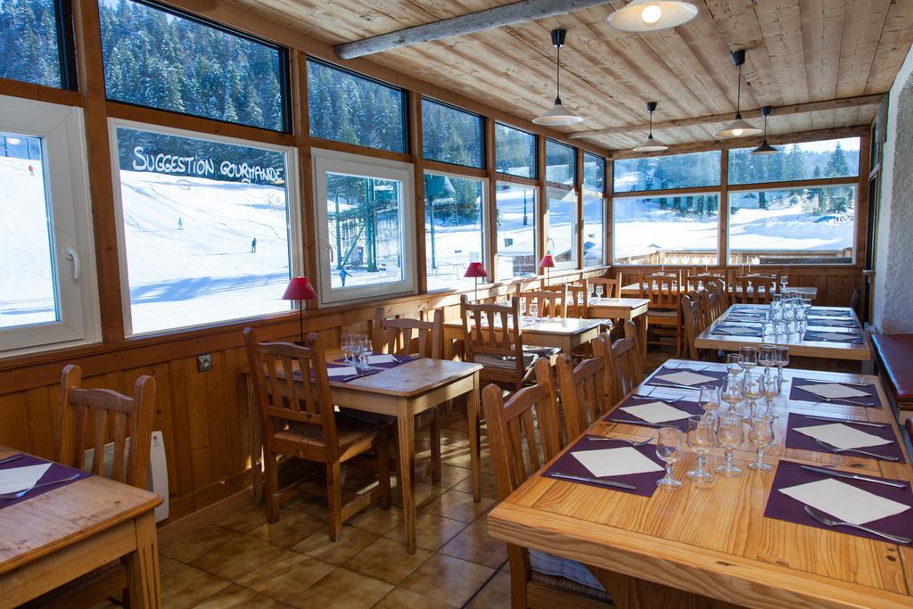 Hotel Restaurant La Darbella Ле-Русс Экстерьер фото