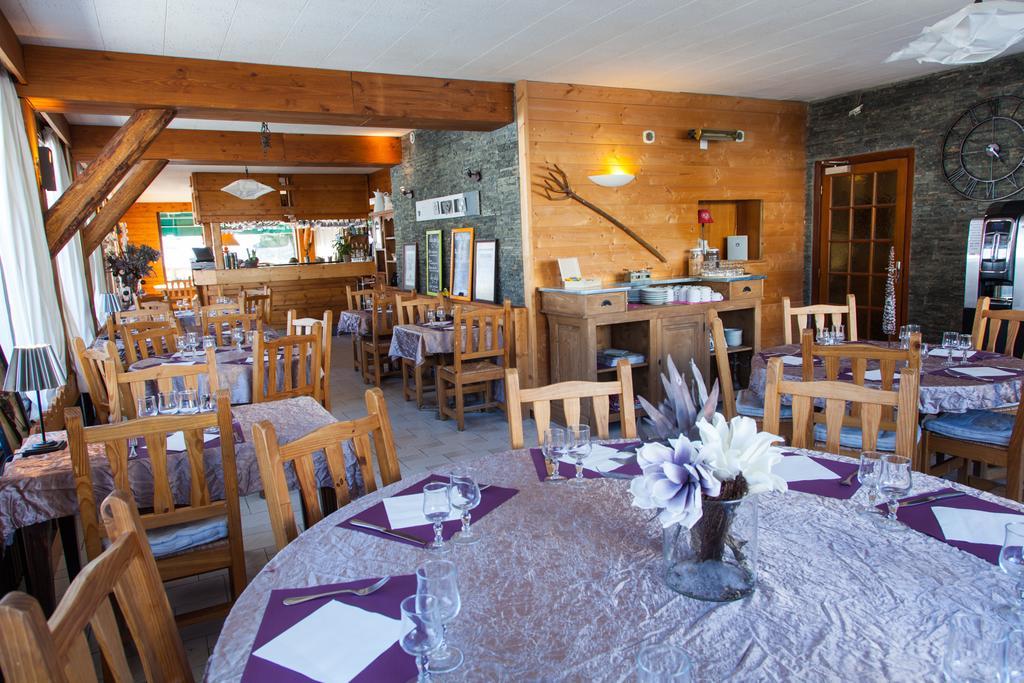 Hotel Restaurant La Darbella Ле-Русс Экстерьер фото